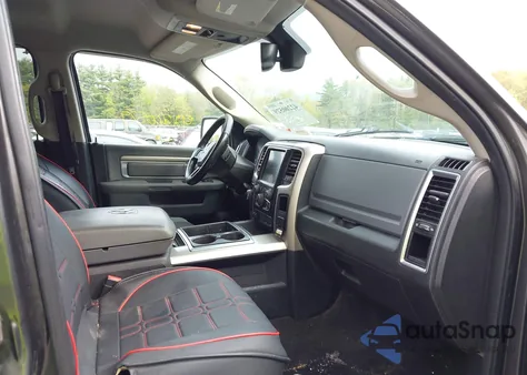 2015 Ram 1500 z USA, uszkodzony, nr VIN 3C6RR7LT8FG599219